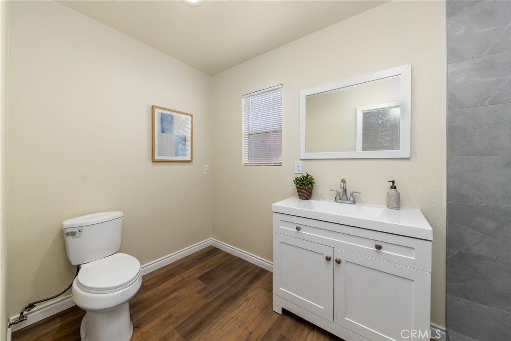 968 W Badillo Street