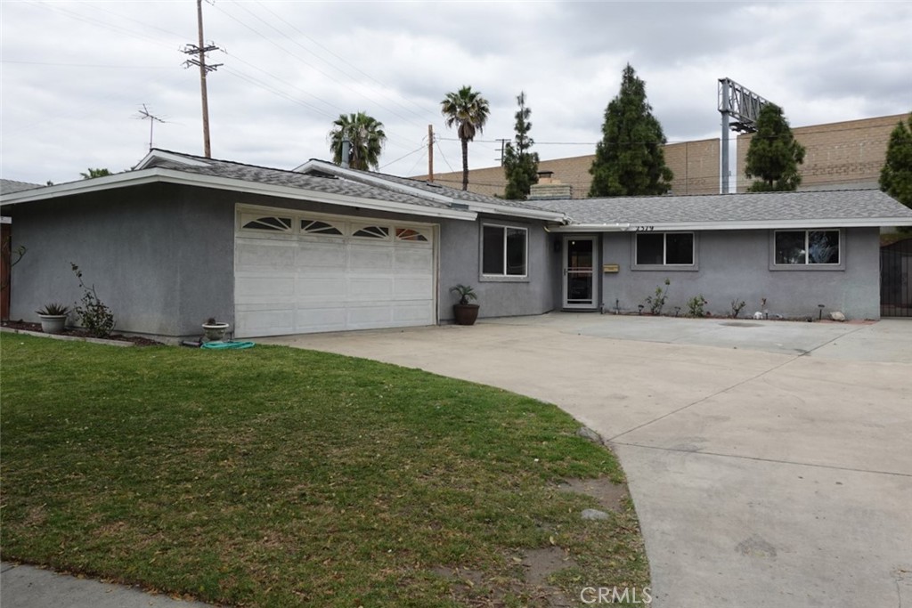 2379 W Coronet