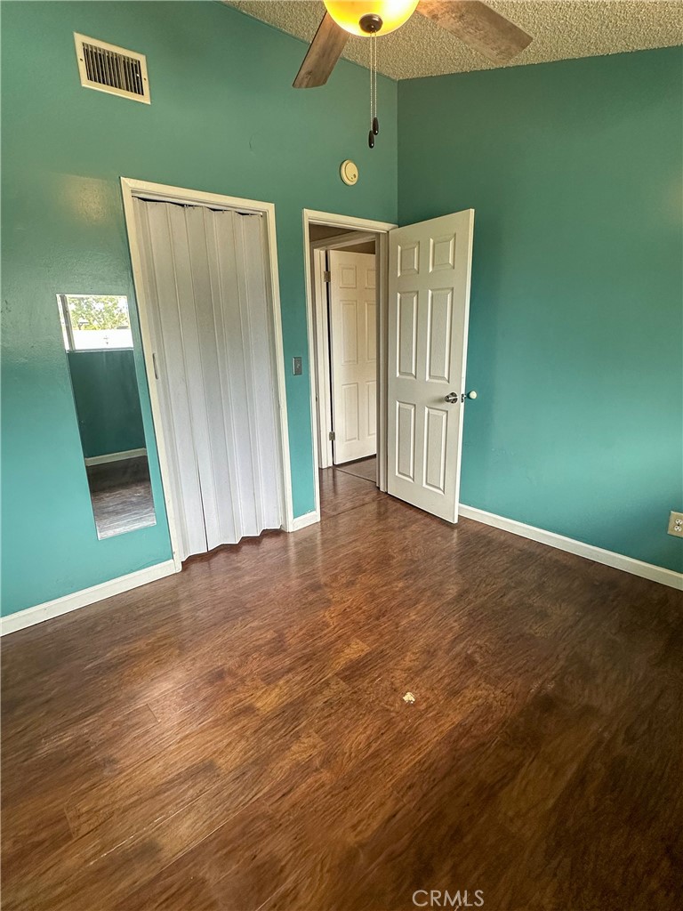 2379 W Coronet