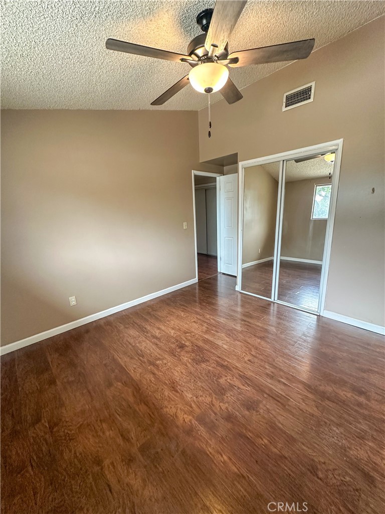 2379 W Coronet