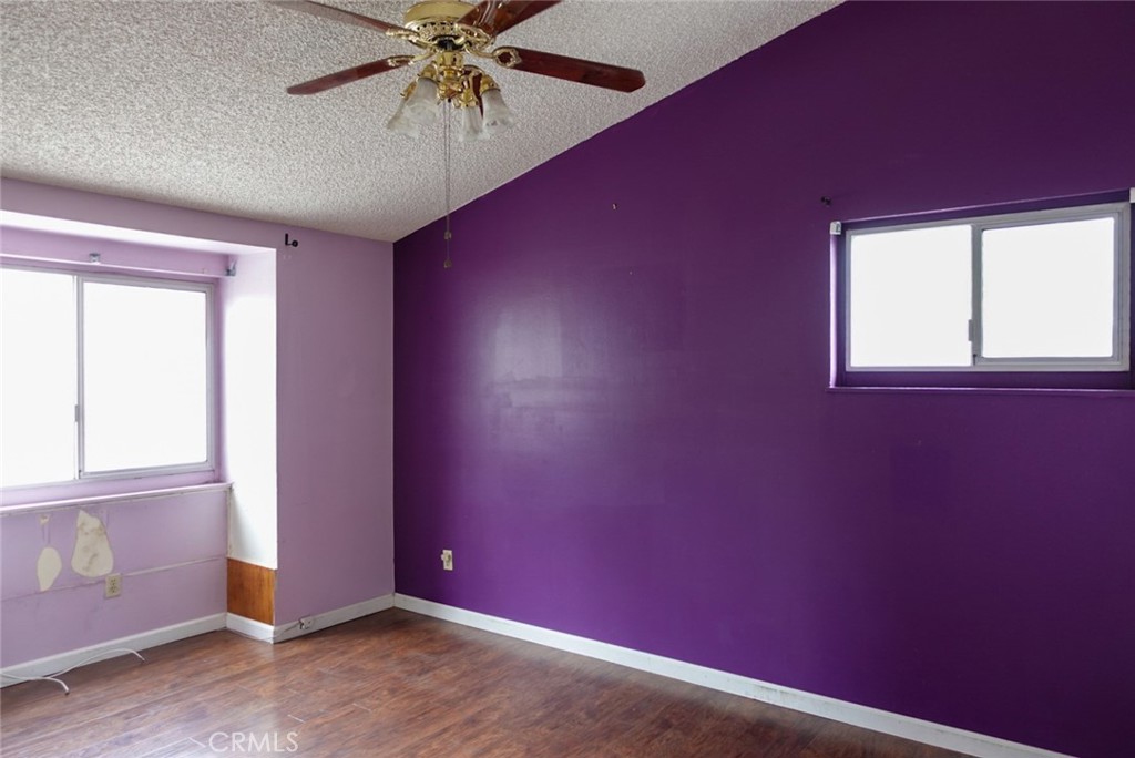 2379 W Coronet