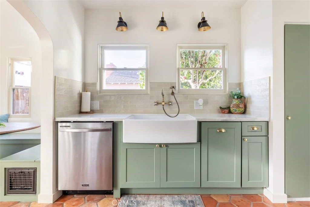 531 S Indiana Street