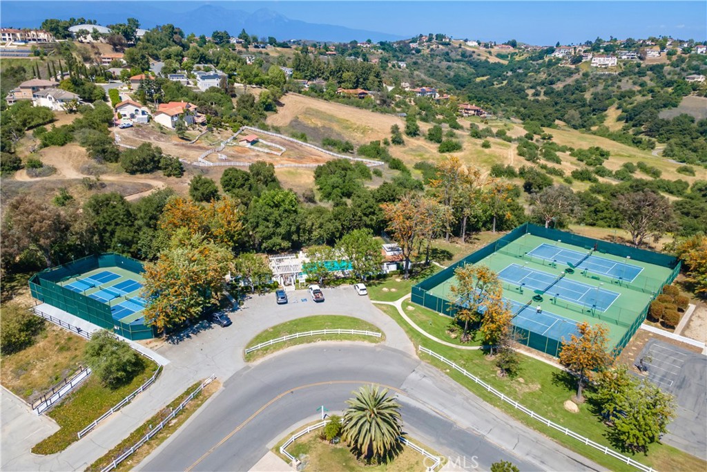 2887 Shadow Canyon Road