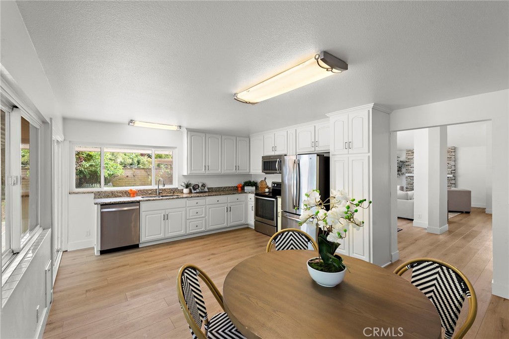 22622 La Quinta Drive