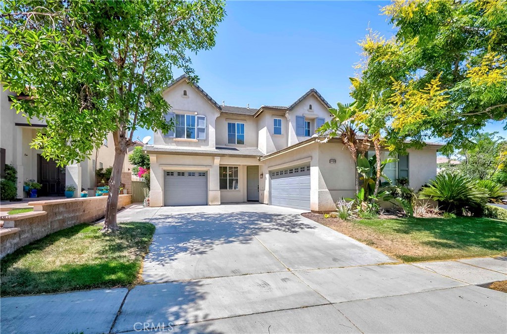 4498 Driving Range Road