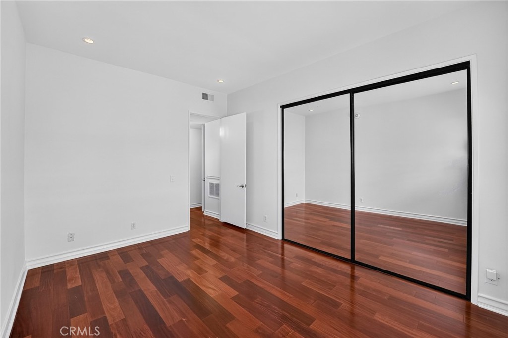 1271 Stoner Avenue 308
