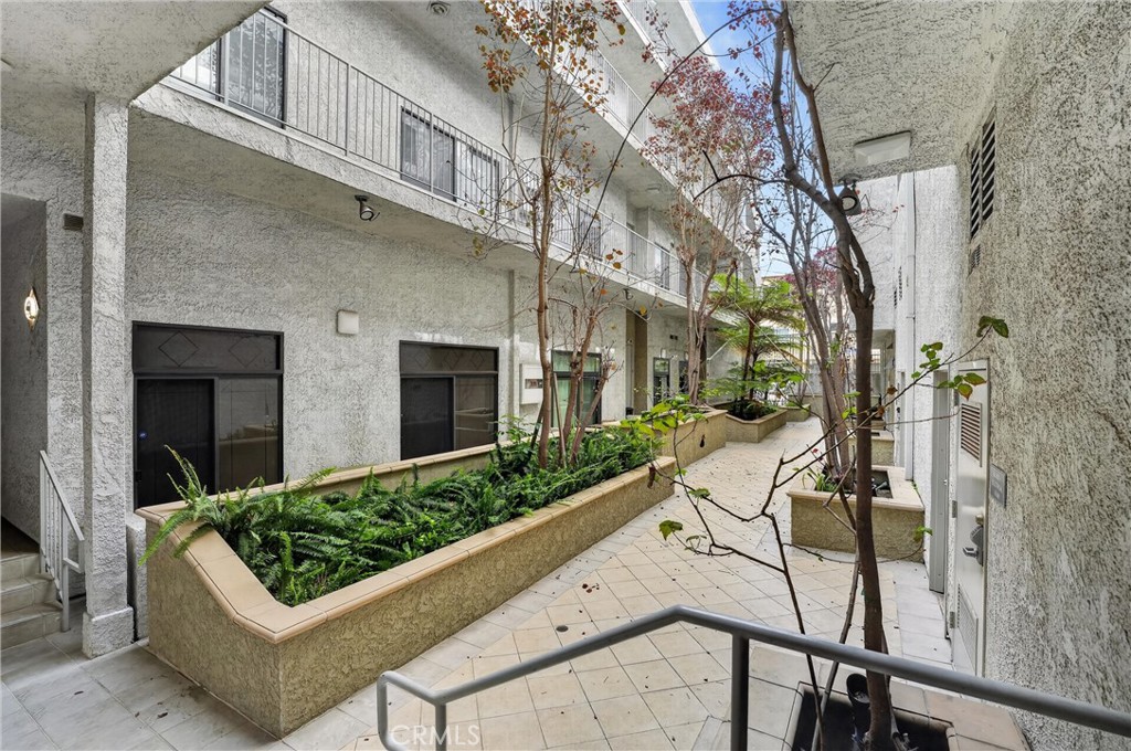 1271 Stoner Avenue 308