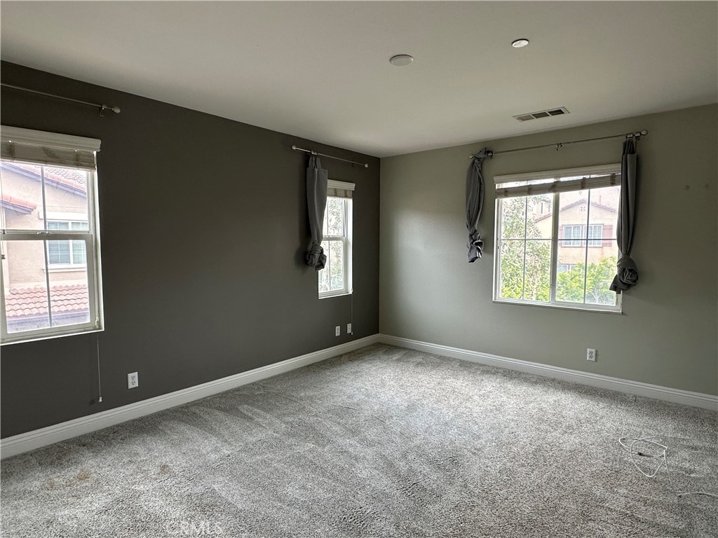 385 W Mountain Holly Avenue