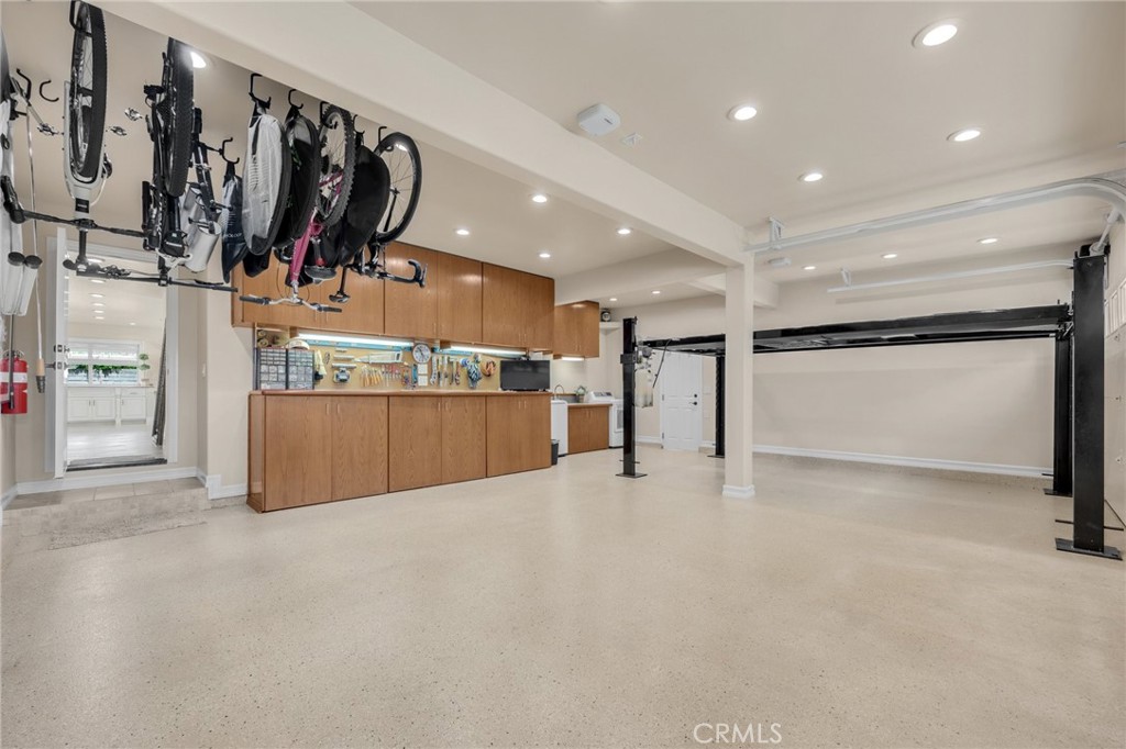 1617 Cedarcrest Drive