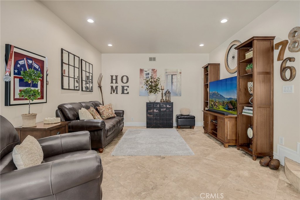 1617 Cedarcrest Drive