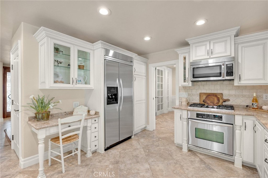 1617 Cedarcrest Drive