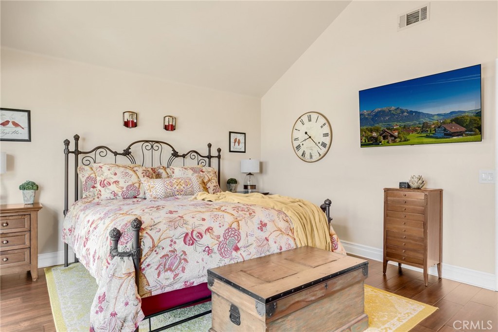 1617 Cedarcrest Drive