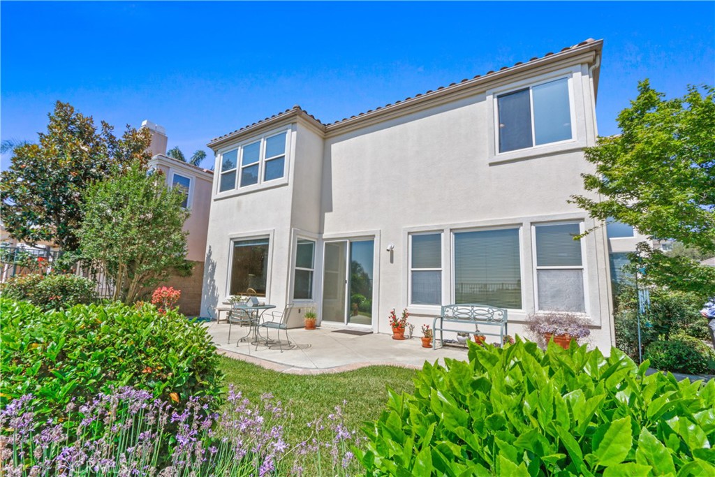 2590 Saratoga Drive