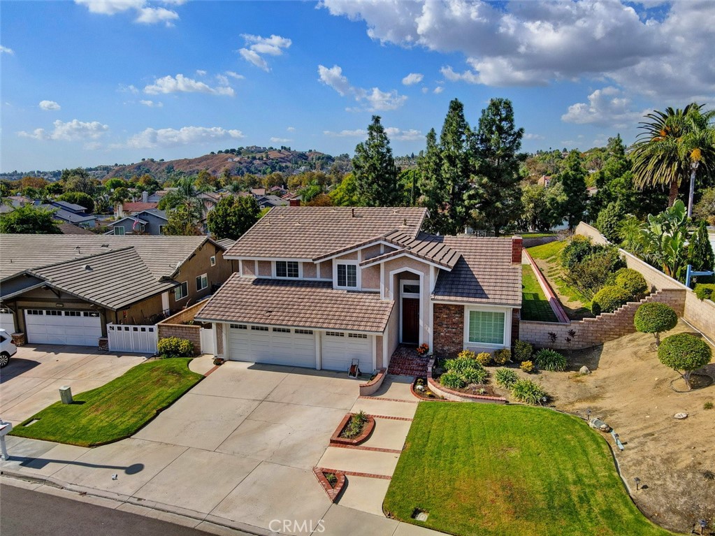 5745 Avenida Antigua