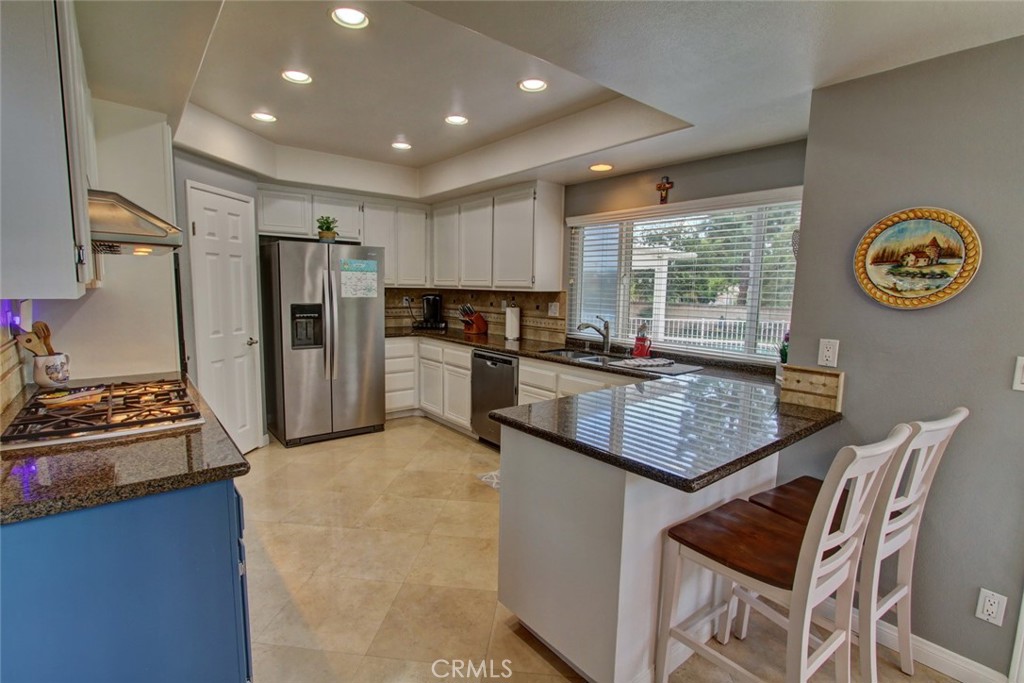 5745 Avenida Antigua