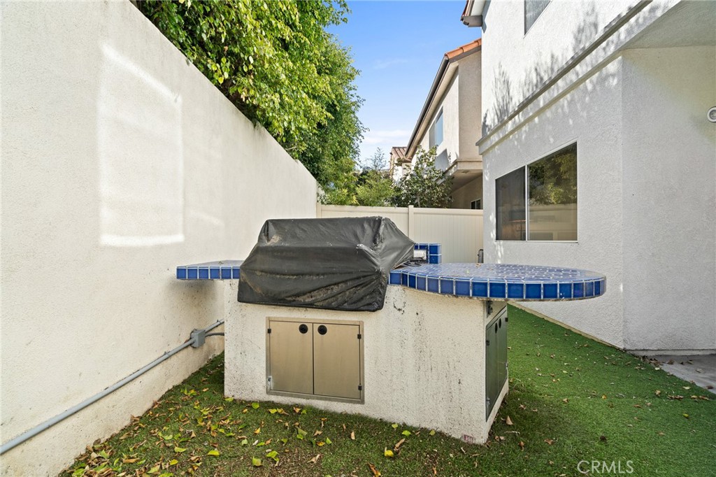 23830 Los Codona Avenue