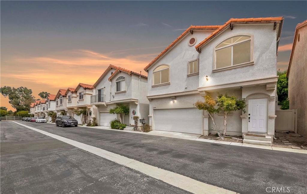 23830 Los Codona Avenue