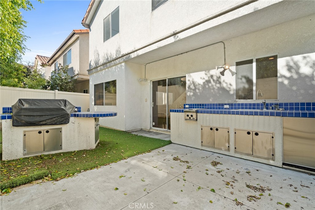 23830 Los Codona Avenue