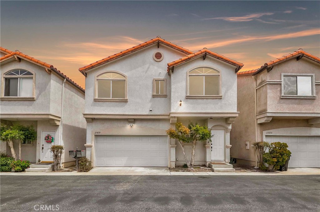 23830 Los Codona Avenue