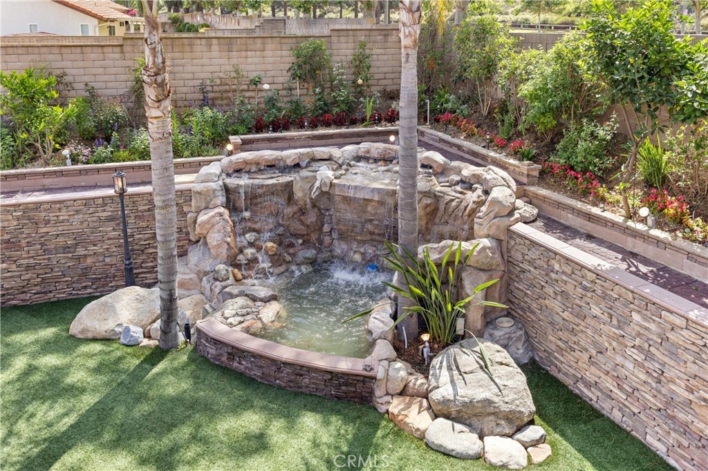1202 Duke Lane