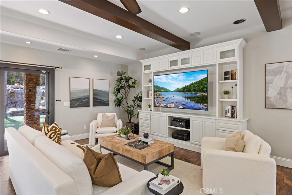 1202 Duke Lane