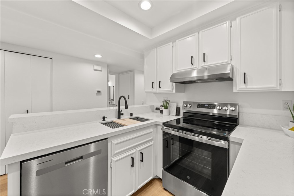 2733 Pine Creek Circle