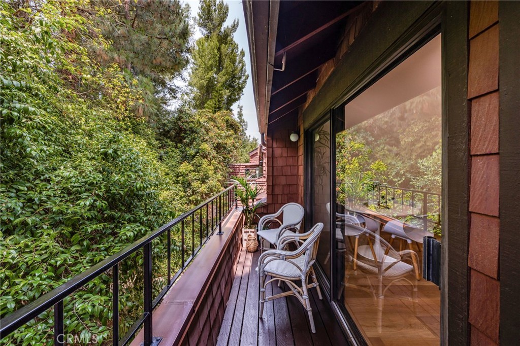 2733 Pine Creek Circle