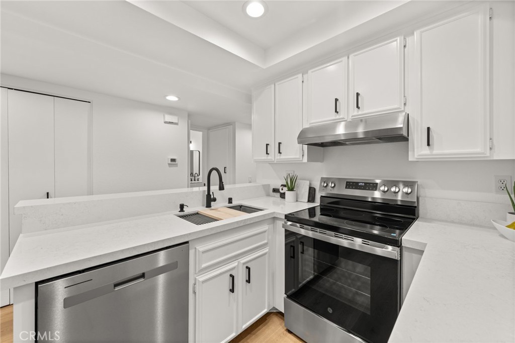 2733 Pine Creek Circle