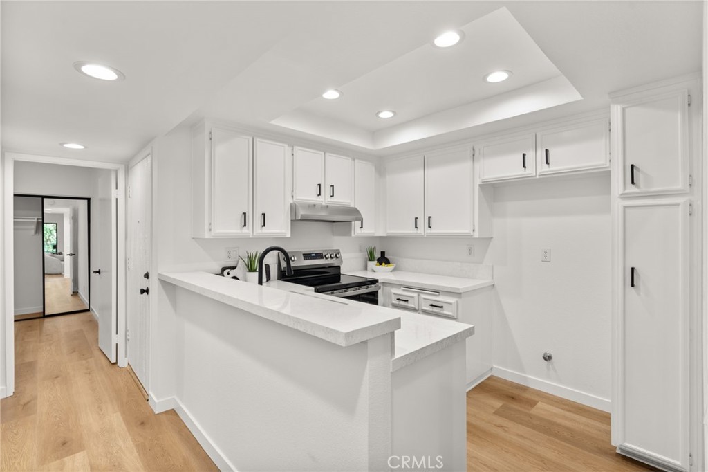 2733 Pine Creek Circle