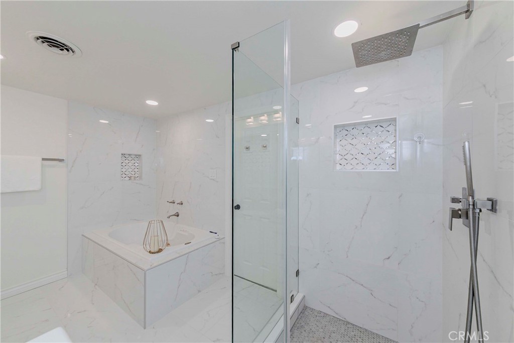 1010 Northwood Avenue