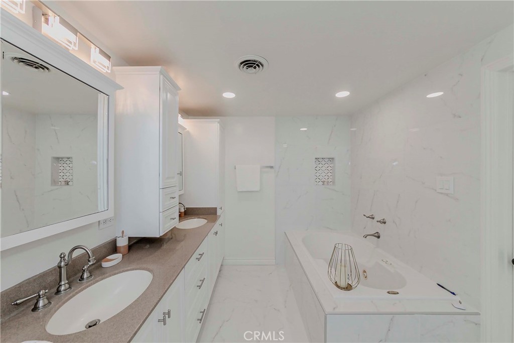 1010 Northwood Avenue