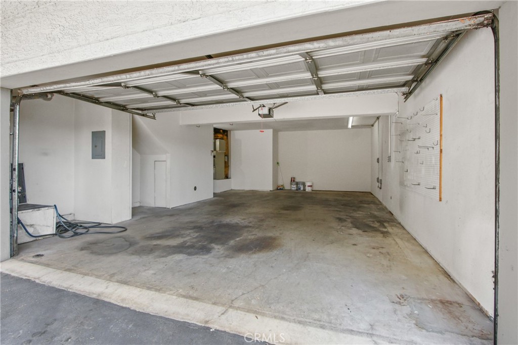 15118 Ocaso Avenue