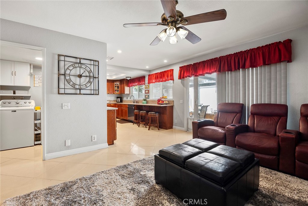 2559 Sandpebble Lane