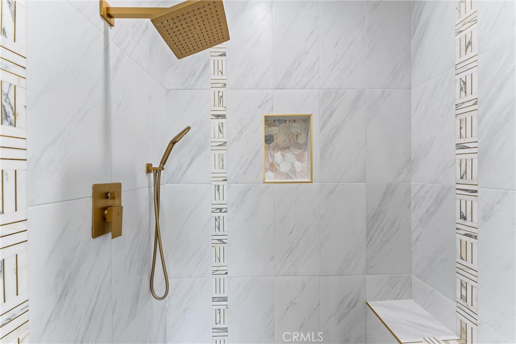 2580 Pearblossom Street