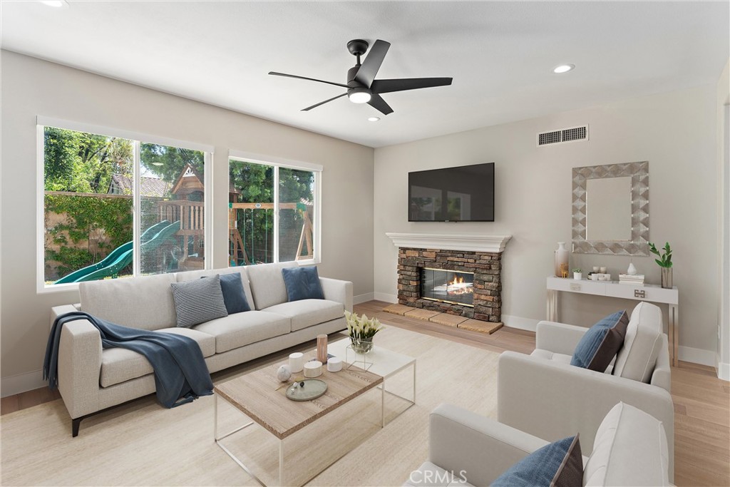 2580 Pearblossom Street