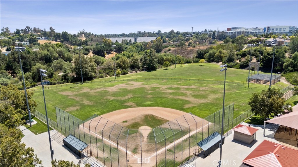 2580 Pearblossom Street