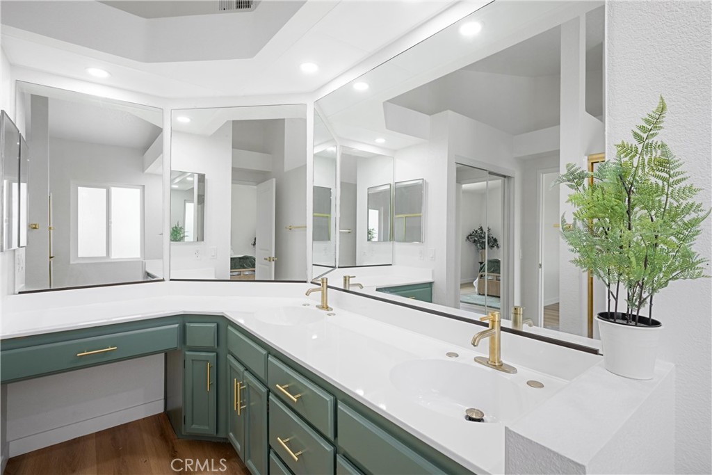 4773 Mount Rainier Street