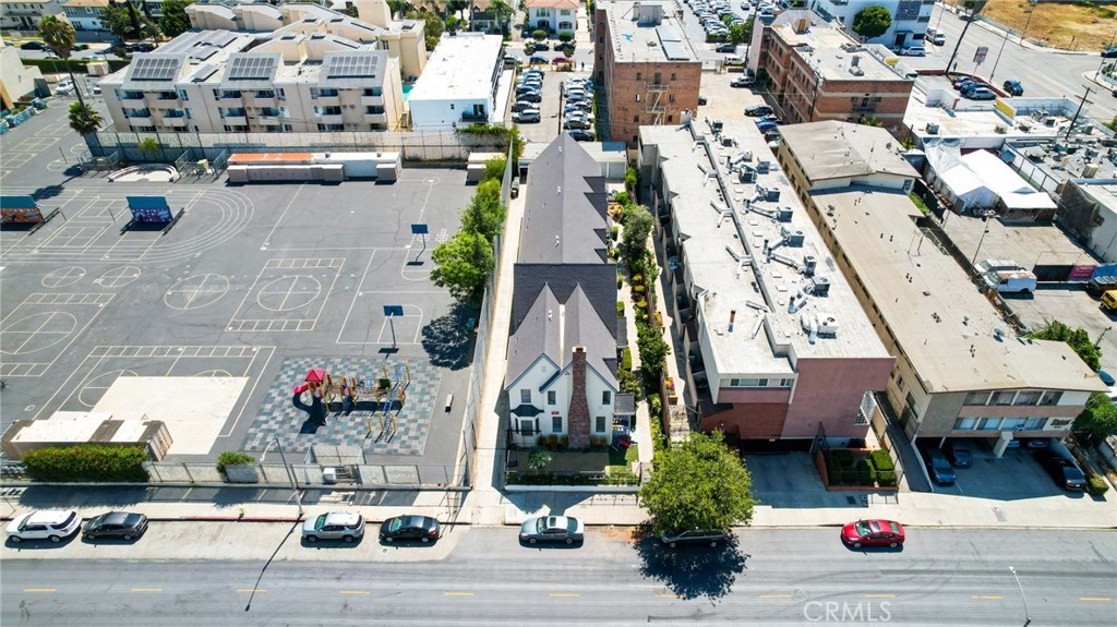 248 S Hobart