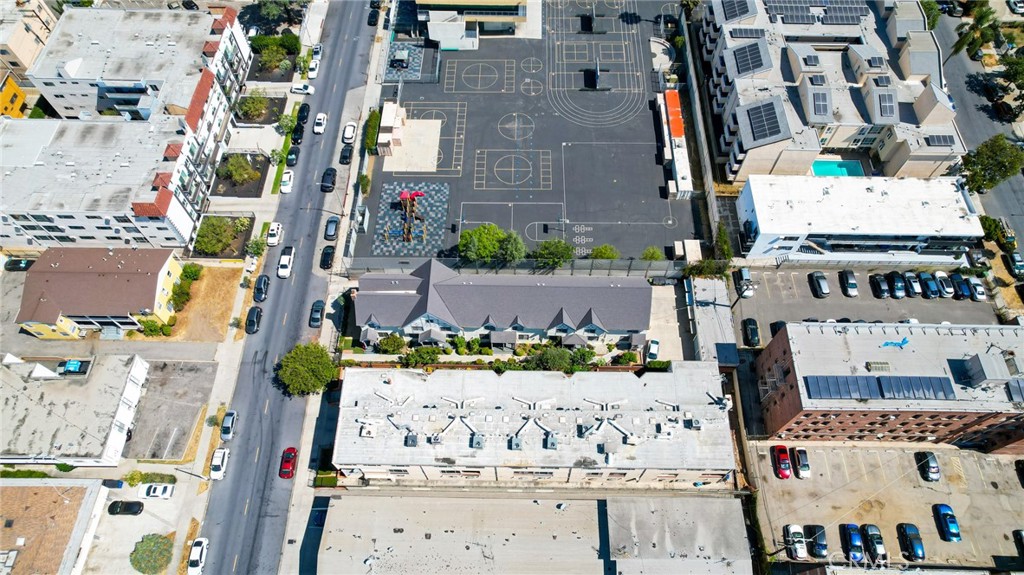 248 S Hobart