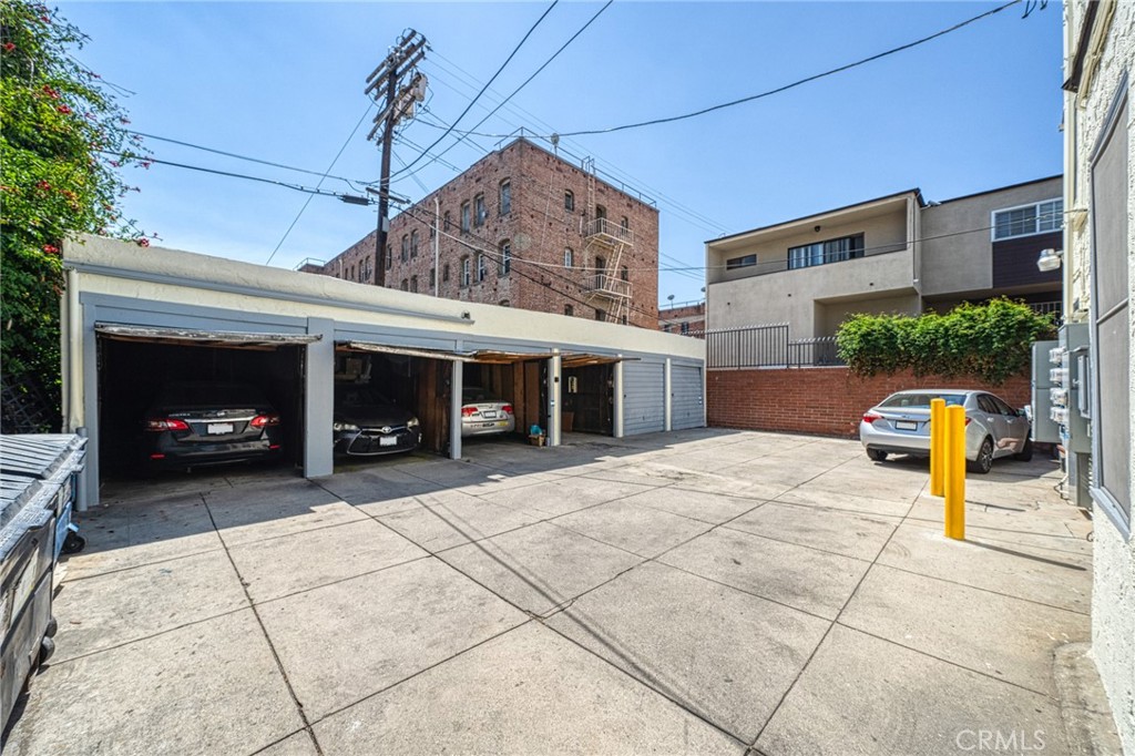248 S Hobart