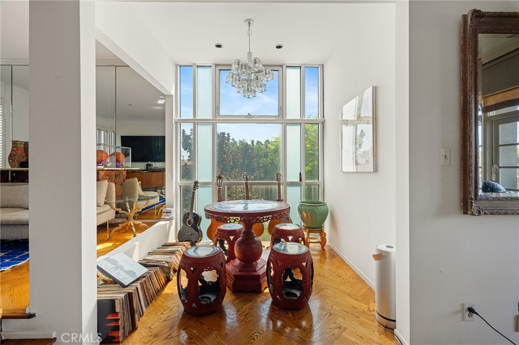 370 S Elm 2