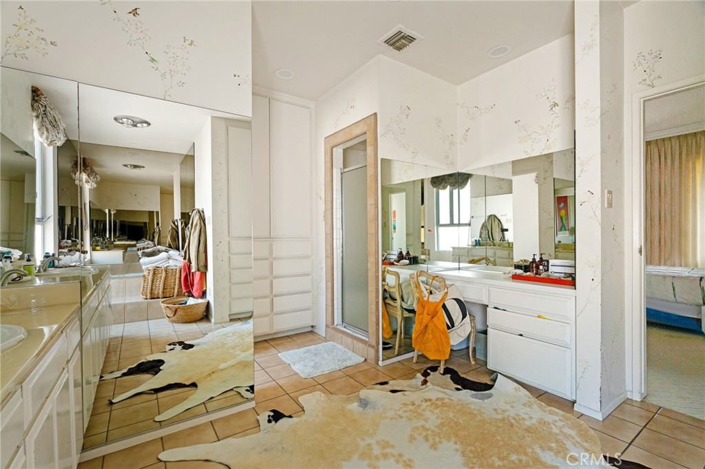 370 S Elm 2