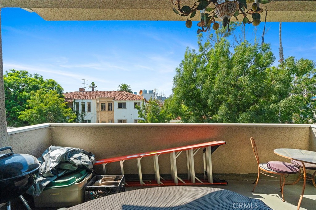 370 S Elm 2