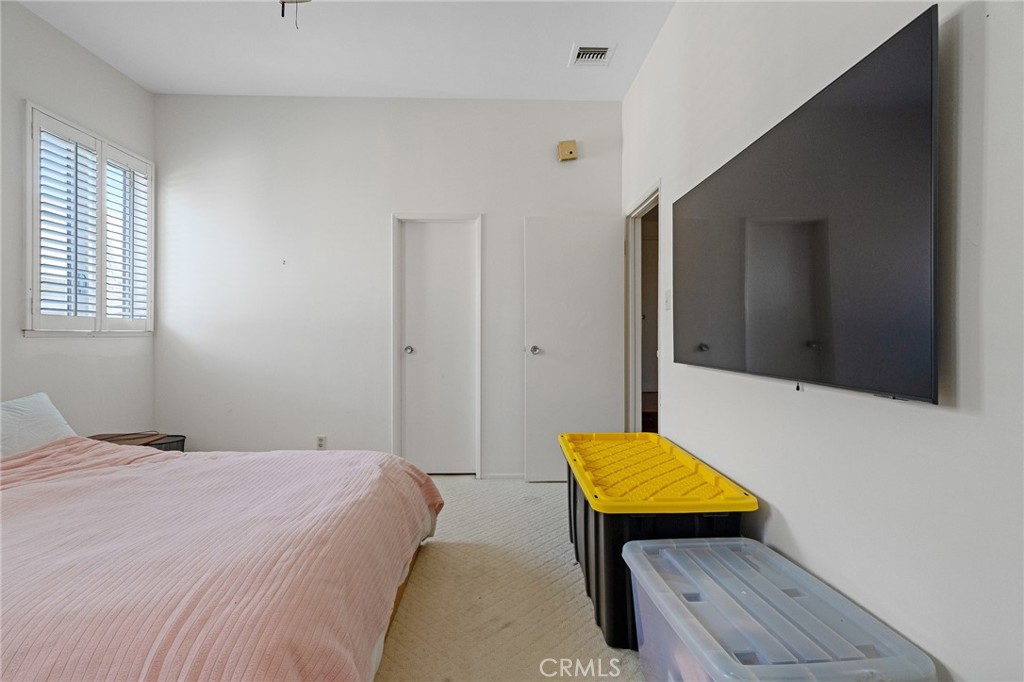 370 S Elm 2