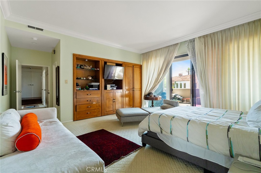 370 S Elm 2