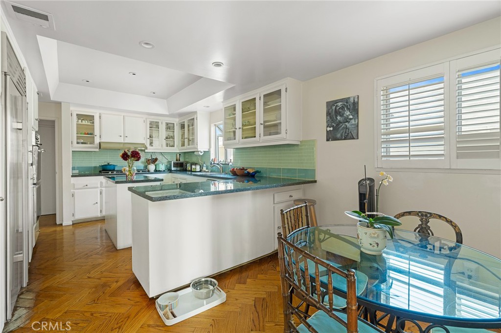 370 S Elm 2