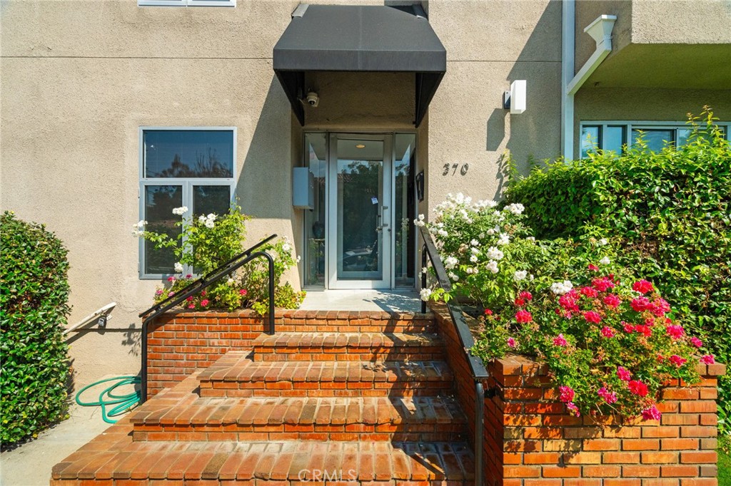 370 S Elm 2