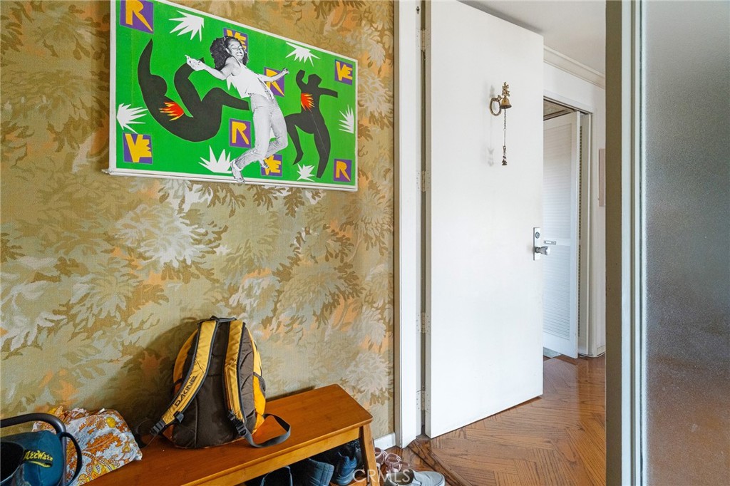 370 S Elm 2