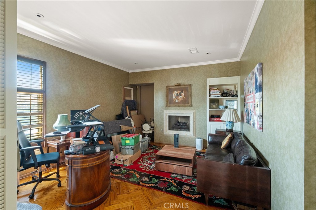 370 S Elm 2