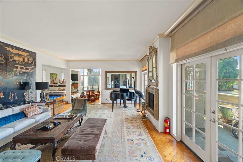 370 S Elm 2